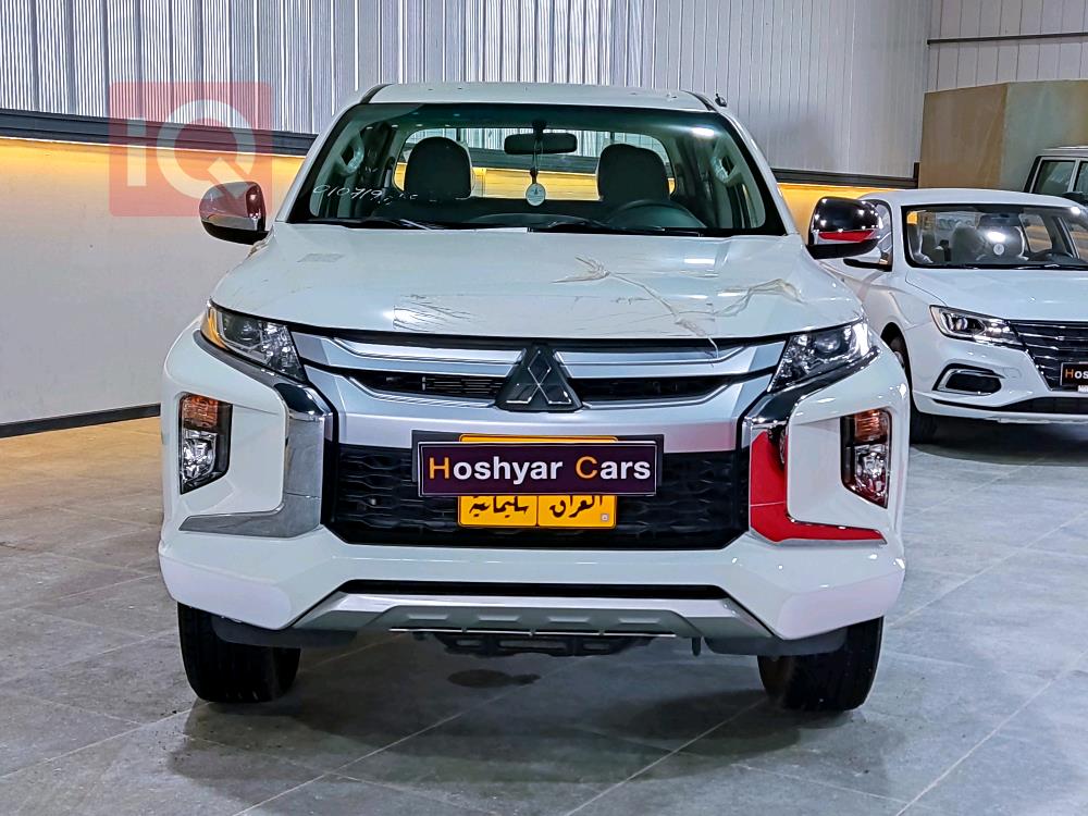 میتسوبیشی L200